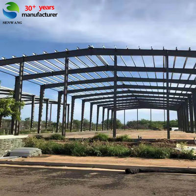 Lavori di costruzione di strutture in acciaio, costruzione di magazzini industriali in acciaio