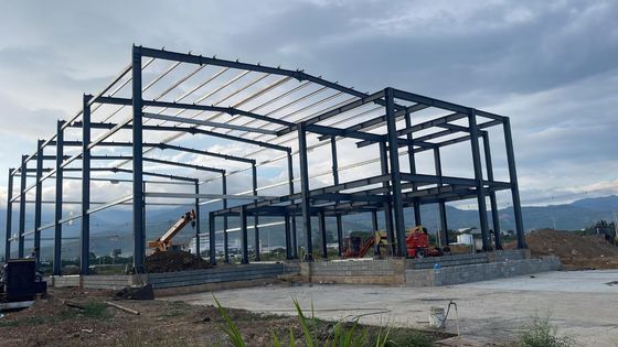 Prefabbricazione di strutture industriali in acciaio