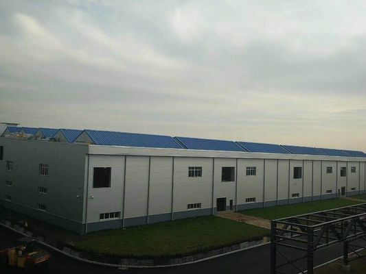 Scaffale e officina in acciaio personalizzabili - Edifici prefabbricati a struttura metallica