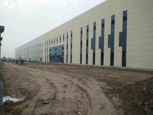 Capannone agricolo con struttura in acciaio per esterni personalizzato, resistente, anticorrosione, con certificato ISO 9001/CE
