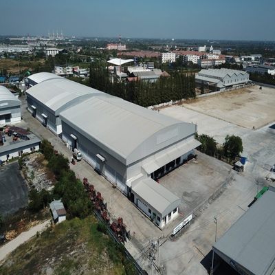 Fondazione in cemento struttura in acciaio prefabbricata a secco