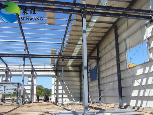 Magazzino con struttura in acciaio personalizzabile per uso industriale e commerciale