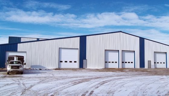 Laboratorio di strutture in acciaio pesante con collegamento a bullone e rivestimento in acciaio trattato termicamente