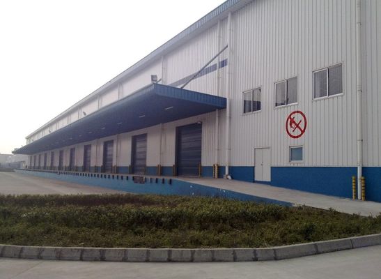 Capannoni metallici moderni prefabbricati, facile assemblaggio