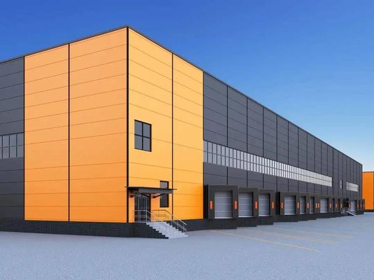 Edifici strutturali in acciaio a prova di vento Ingegnere di installazione Guida sul posto Colonne in acciaio saldate per hangar in acciaio