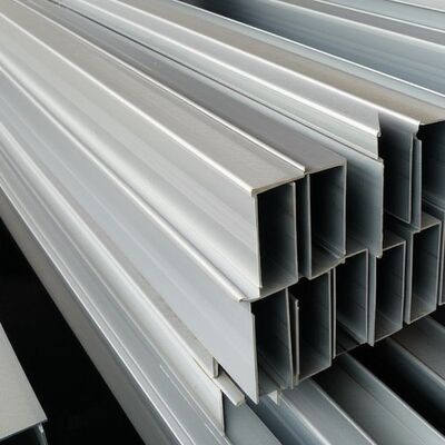 50 anni struttura struttura in acciaio magazzino con durevole purlin C Z forma canale costruito da materiali in acciaio