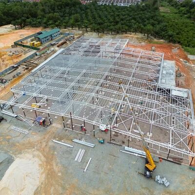 Struttura in acciaio leggero personalizzabile Edificio modulare con superficie galvanizzata o verniciata per applicazioni versatili
